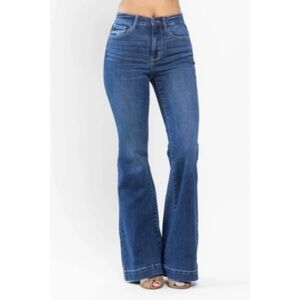 JUDY BLUE - NEW FALL 24! High Waist Wide Flare Hem Stretch Jeans